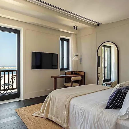 Anandes Hotel