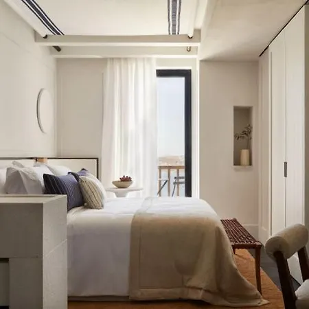 Elysium 5* Mykonos Town