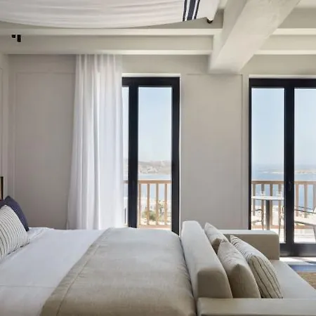 Elysium 5* Mykonos Town
